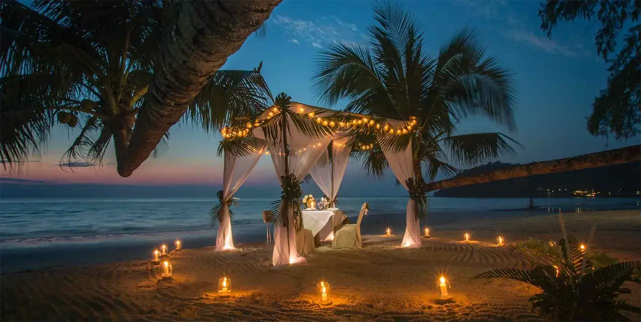Deluxe Honeymoon Package